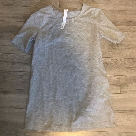 lululemon athletica Tops - Sz4 Pima tee